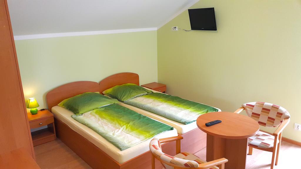 Posejdon Bed & Breakfast Grzybowo (West Pomeranian)